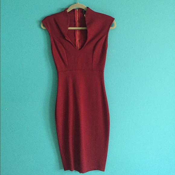 privy Dresses & Skirts - Burgundy Dress Size Small